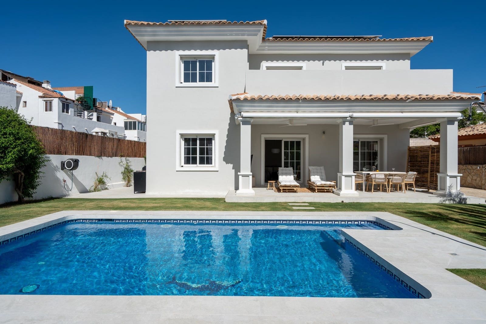 4 bedroom Townhouse for sale in Mijas with pool - € 949,000 (Ref: 10044091)