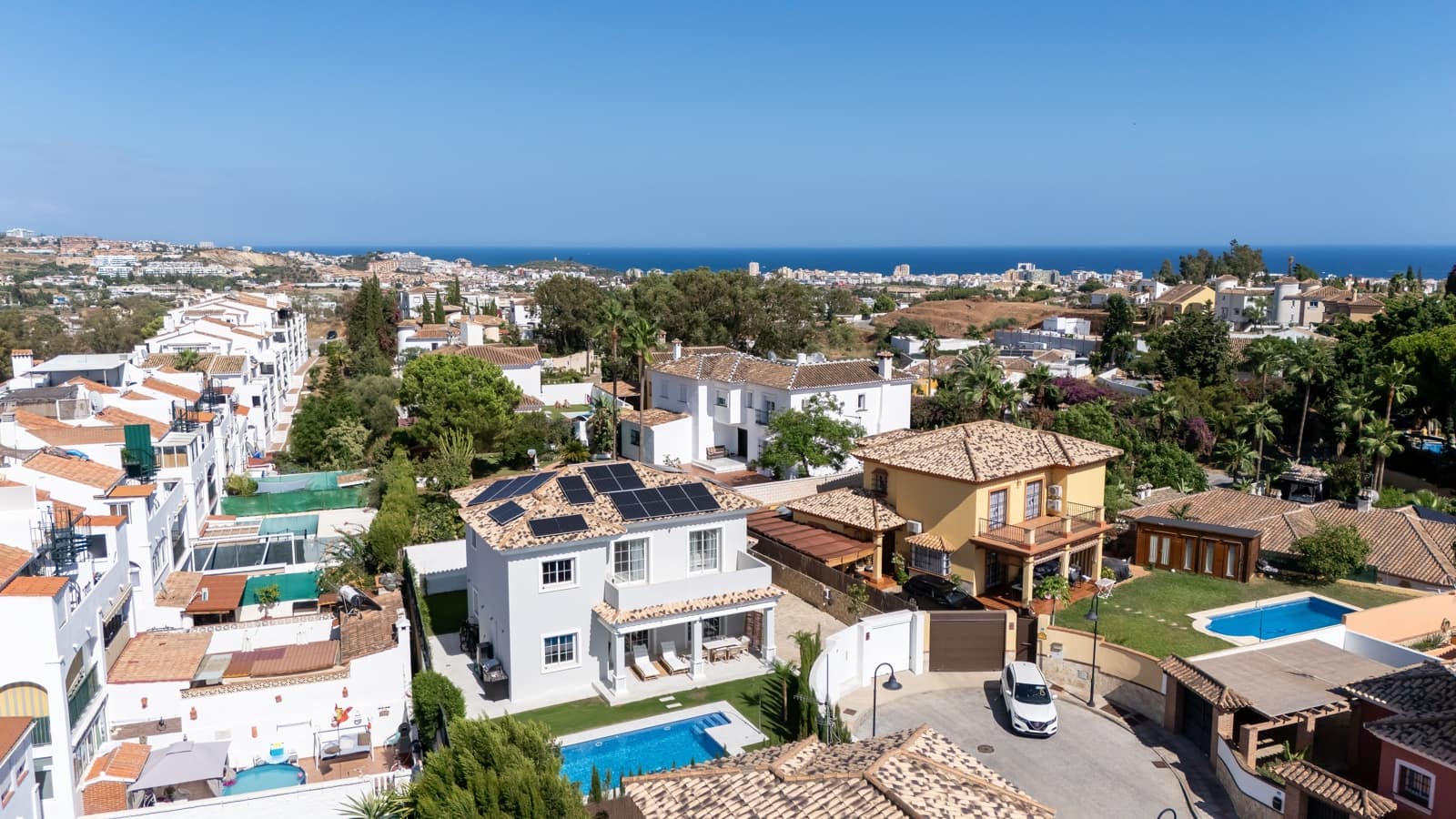 4 bedroom Townhouse for sale in Mijas with pool - € 949,000 (Ref: 10044091)