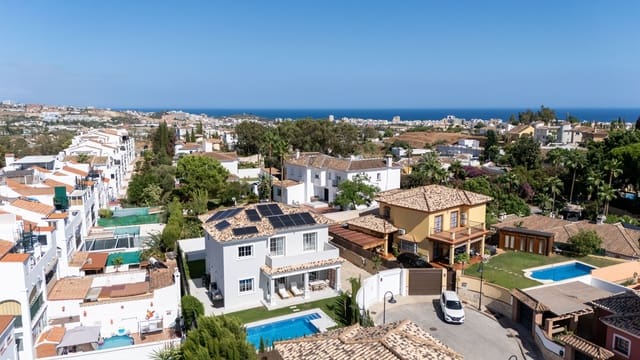 4 bedroom Townhouse for sale in Campo Mijas, Mijas with pool - € 949,000 (Ref: 10044091)