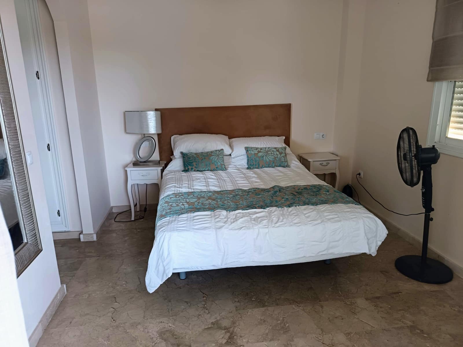 3 slaapkamer Appartement te huur in Mijas Costa met zwembad - € 1.800 (Ref: 10047576)