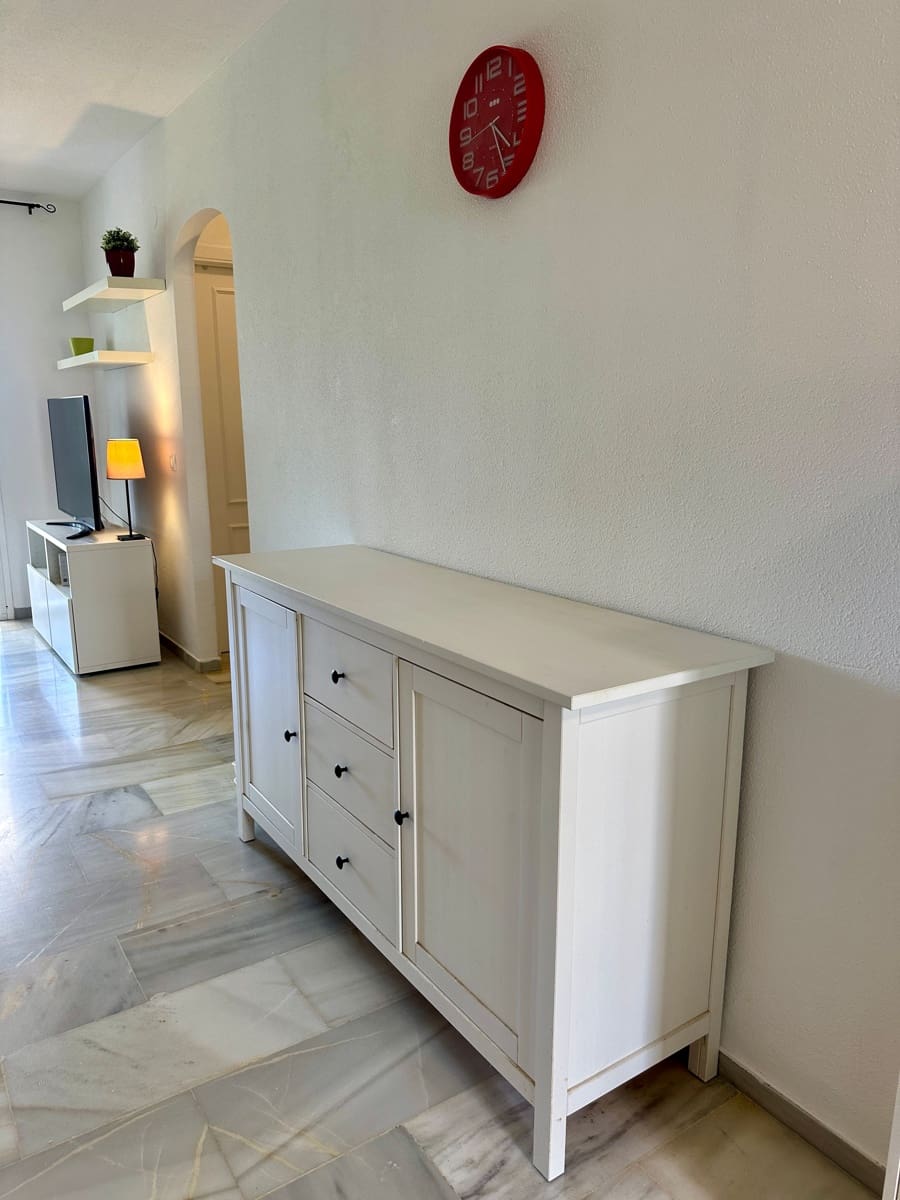 Apartment for rent in Mijas Costa with pool - € 1,000 (Ref: 10048210)