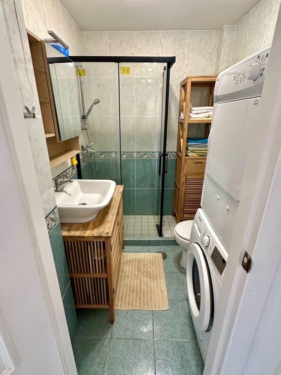 Apartment for rent in Mijas Costa with pool - € 1,000 (Ref: 10048210)