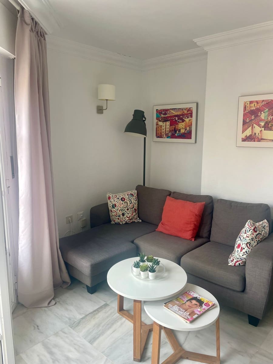 2 bedroom Apartment for sale in Malaga city - € 330,000 (Ref: 10048446)