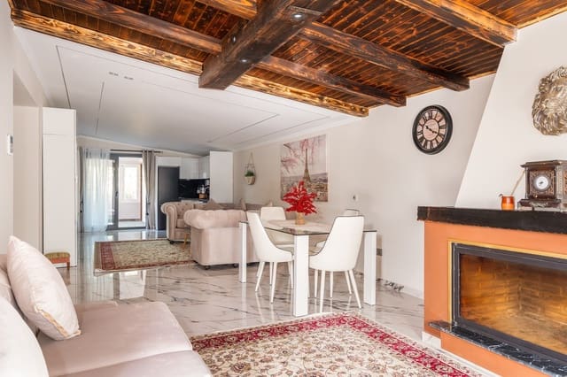 Finca/Casa Rural de 3 habitaciones en Casarabonela en venta con piscina - 425.000 € (Ref: 10049665)