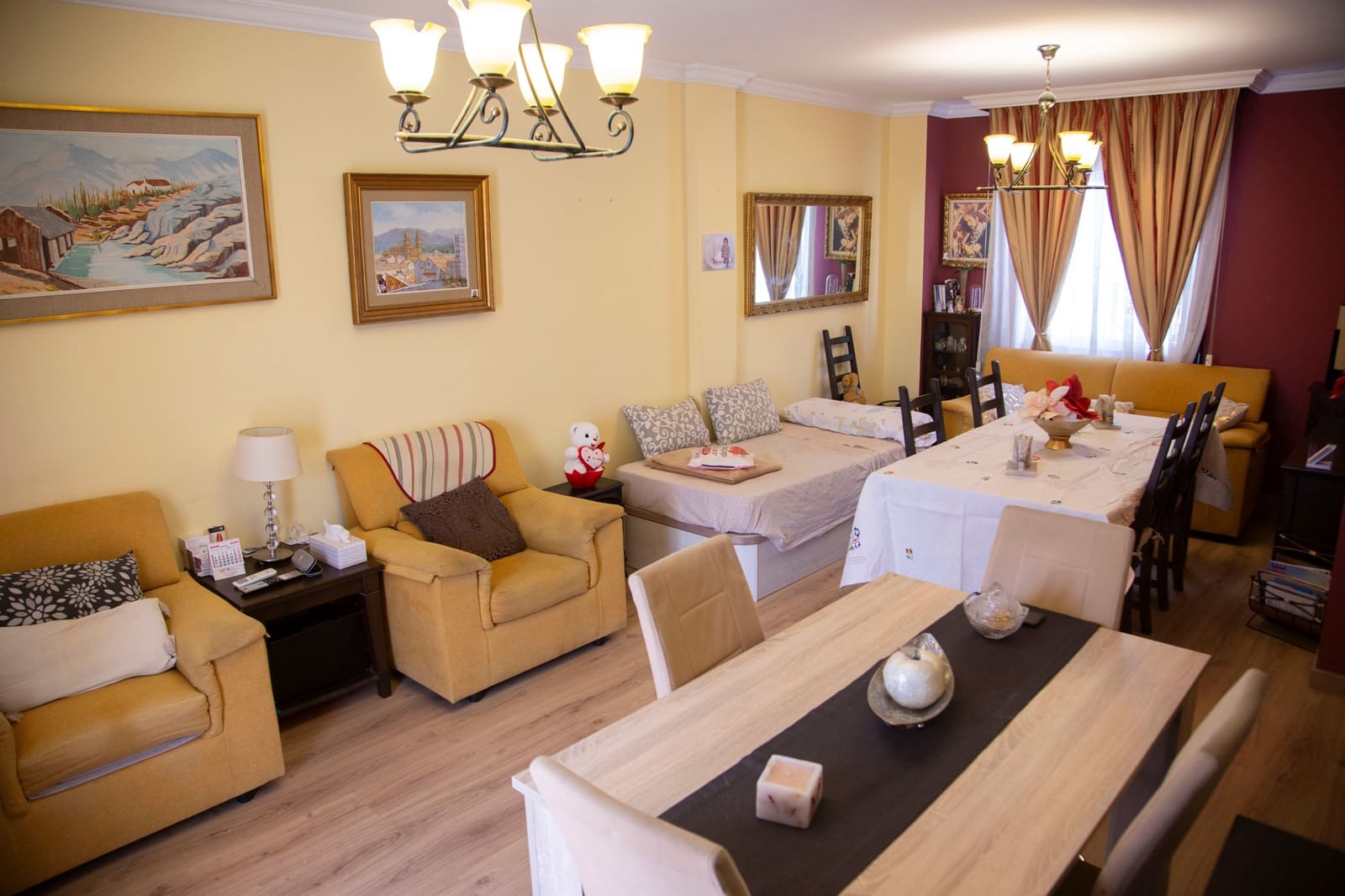 4 sypialnia Dom na sprzedaż w La Guardia de Jaen z basenem garażem - 465 000 € (Ref: 10050444)
