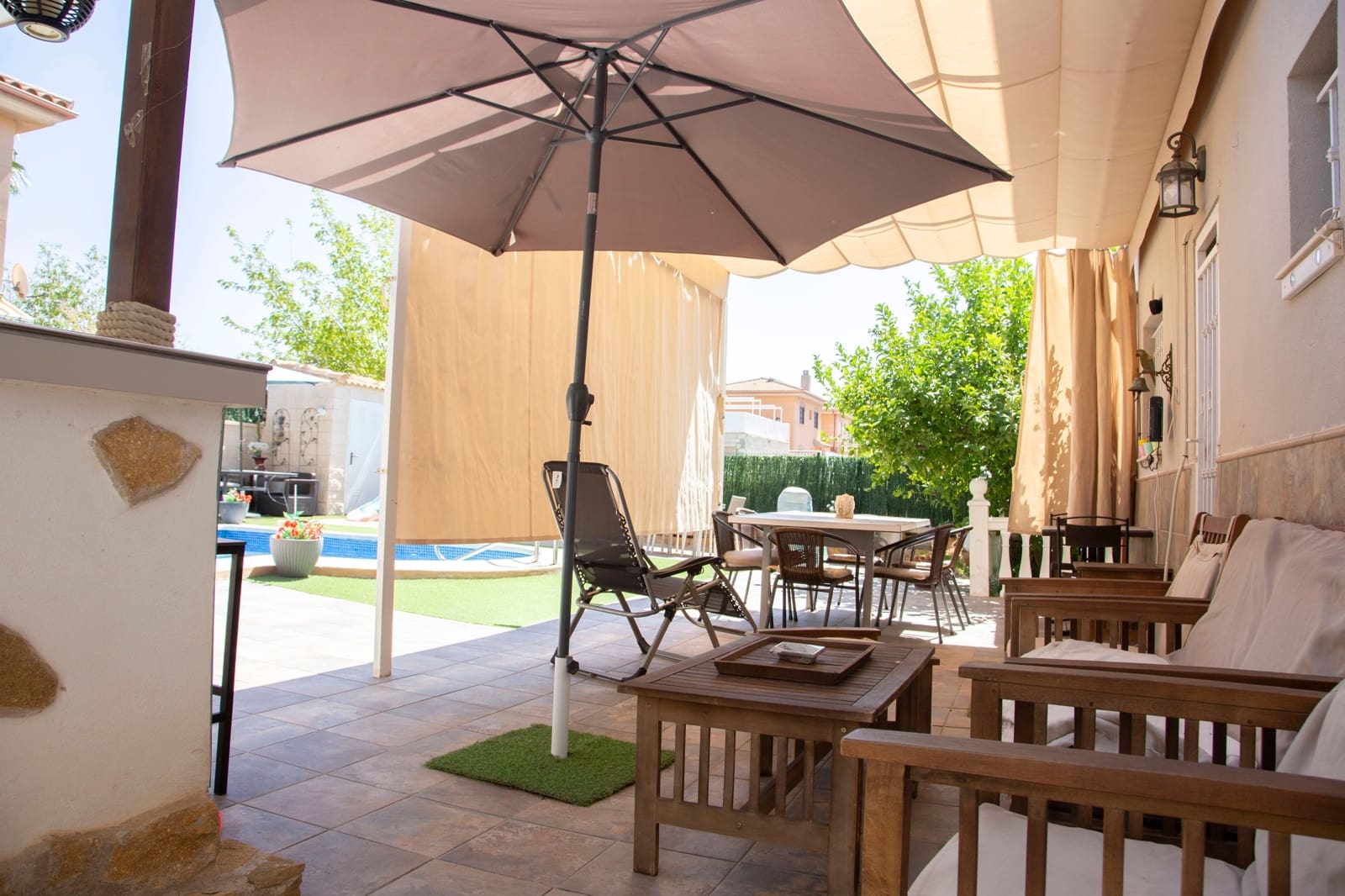 4 sypialnia Dom na sprzedaż w La Guardia de Jaen z basenem garażem - 465 000 € (Ref: 10050444)