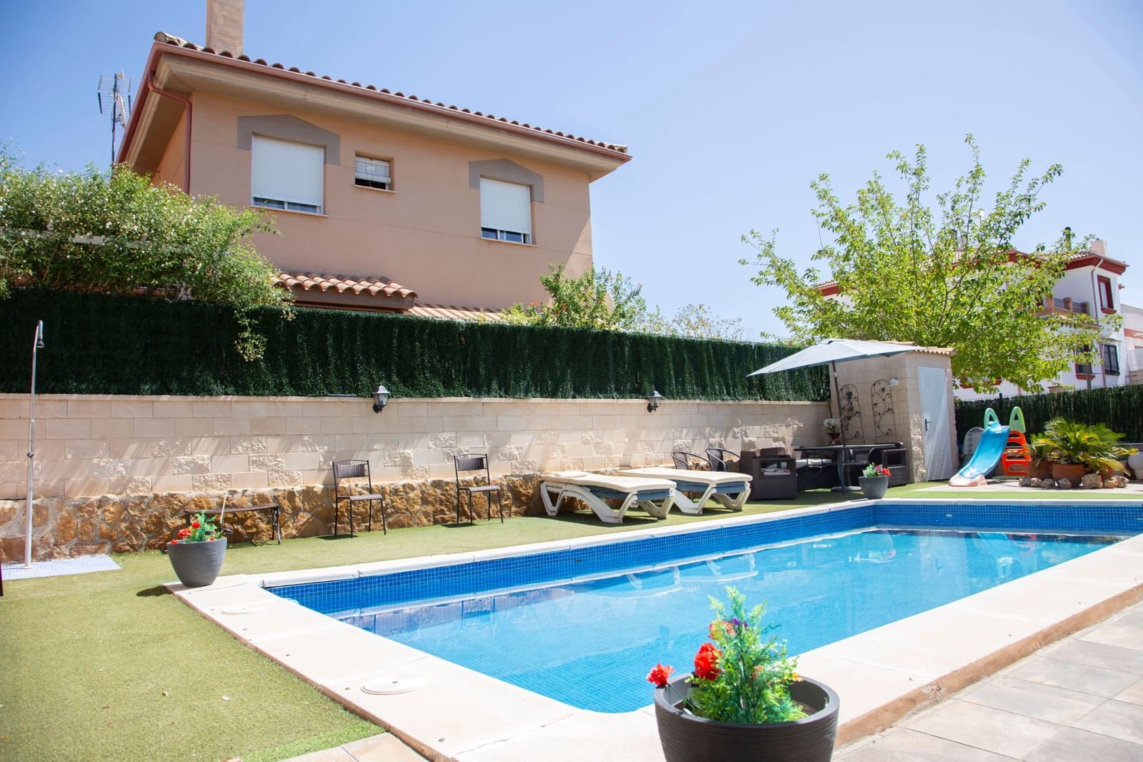 4 sypialnia Dom na sprzedaż w La Guardia de Jaen z basenem garażem - 465 000 € (Ref: 10050444)