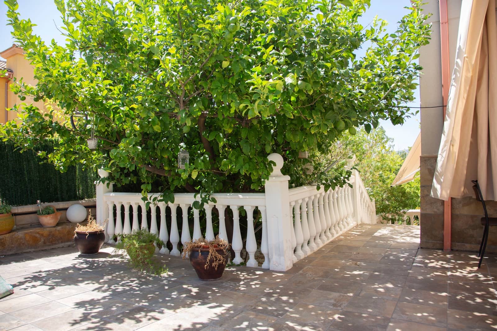 4 sypialnia Dom na sprzedaż w La Guardia de Jaen z basenem garażem - 465 000 € (Ref: 10050444)