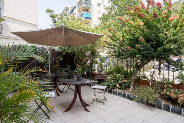 10 soverom Hus til salgs i La Malagueta, Málaga by med garasje - € 3 000 000 (Ref: 10057604)