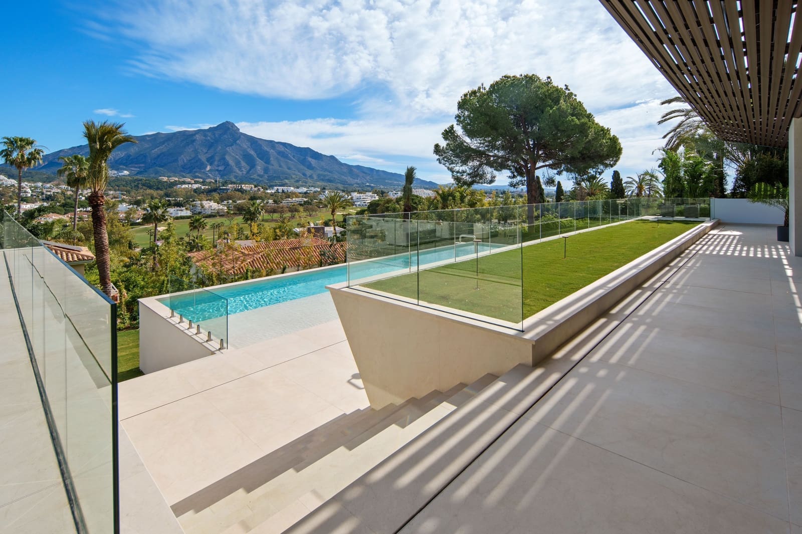 5 soverom Villa til salgs i Marbella med svømmebasseng garasje - € 11 750 000 (Ref: 10062283)