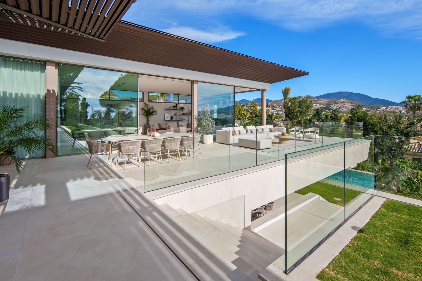 5 soverom Villa til salgs i Marbella med svømmebasseng garasje - € 11 750 000 (Ref: 10062283)
