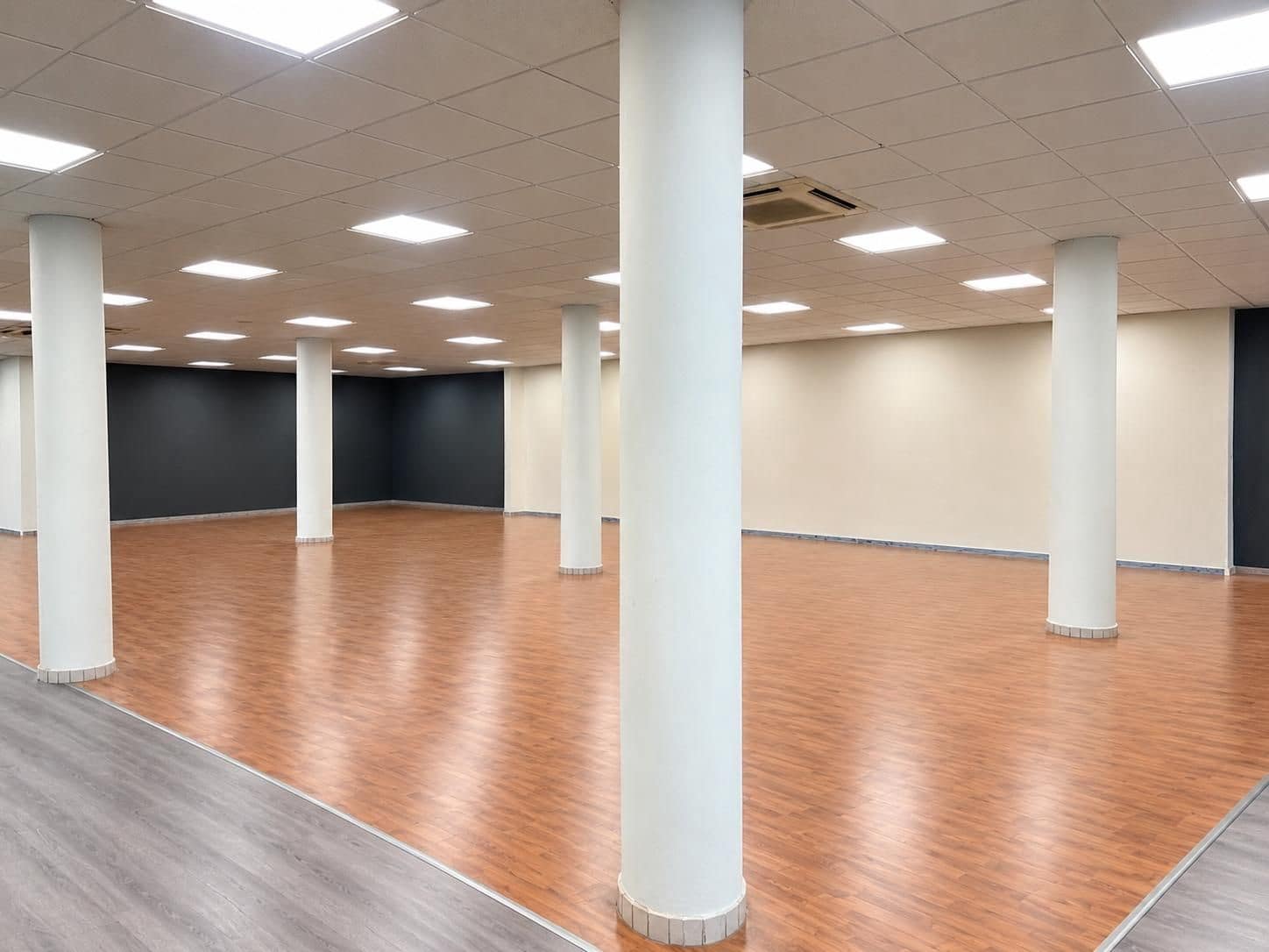 Kaupallinen vuokrattavana paikassa Benalmadena - 3 000 € (Ref: 10062648)