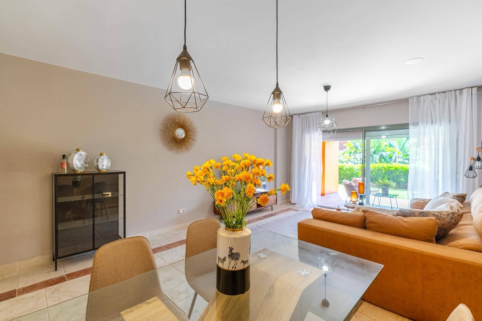 3 chambre Appartement à vendre à Estepona avec piscine garage - 650 000 € (Ref: 10065570)