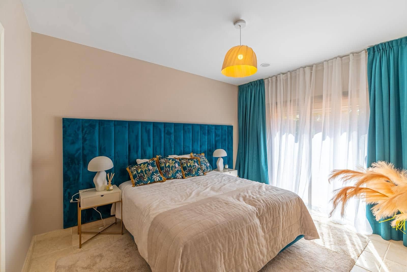 3 chambre Appartement à vendre à Estepona avec piscine garage - 650 000 € (Ref: 10065570)