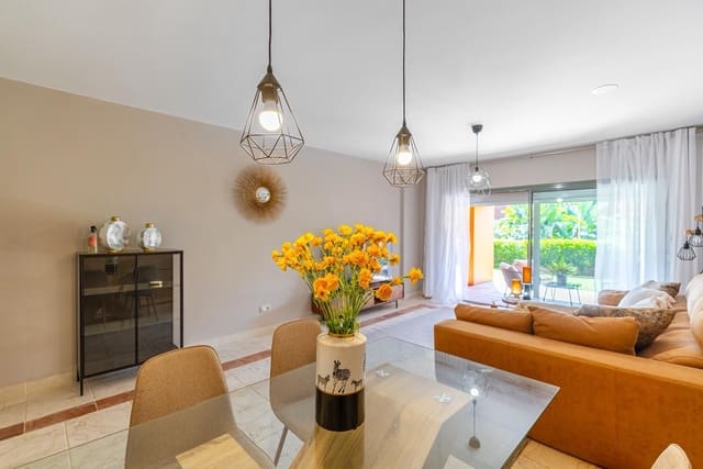 3 chambre Appartement à vendre à Estepona avec piscine garage - 650 000 € (Ref: 10065570)