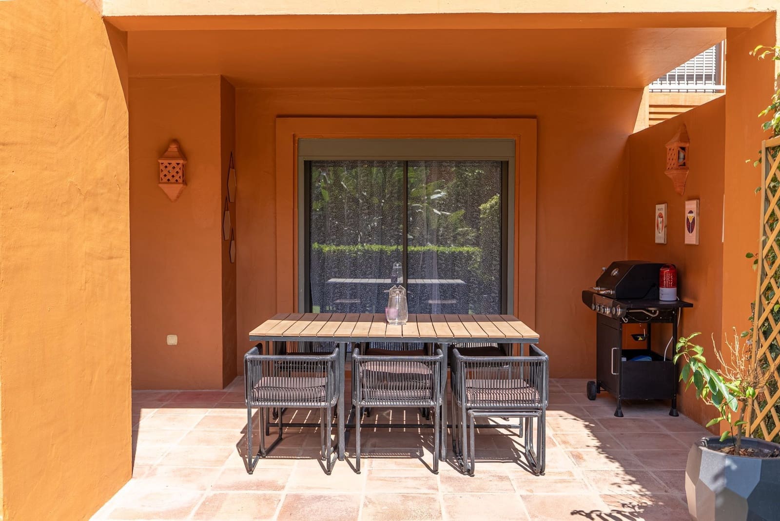 3 chambre Appartement à vendre à Estepona avec piscine garage - 650 000 € (Ref: 10065570)