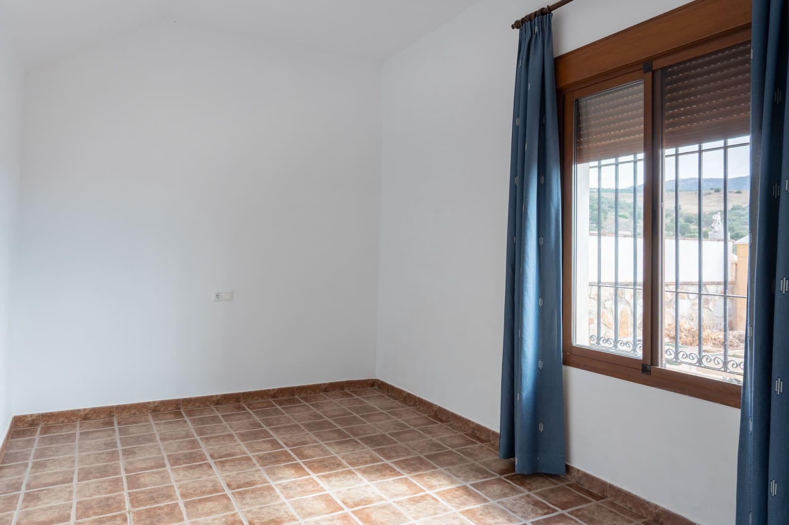 Finca/Casa Rural de 4 habitaciones en Periana en venta - 1.190.000 € (Ref: 10070252)