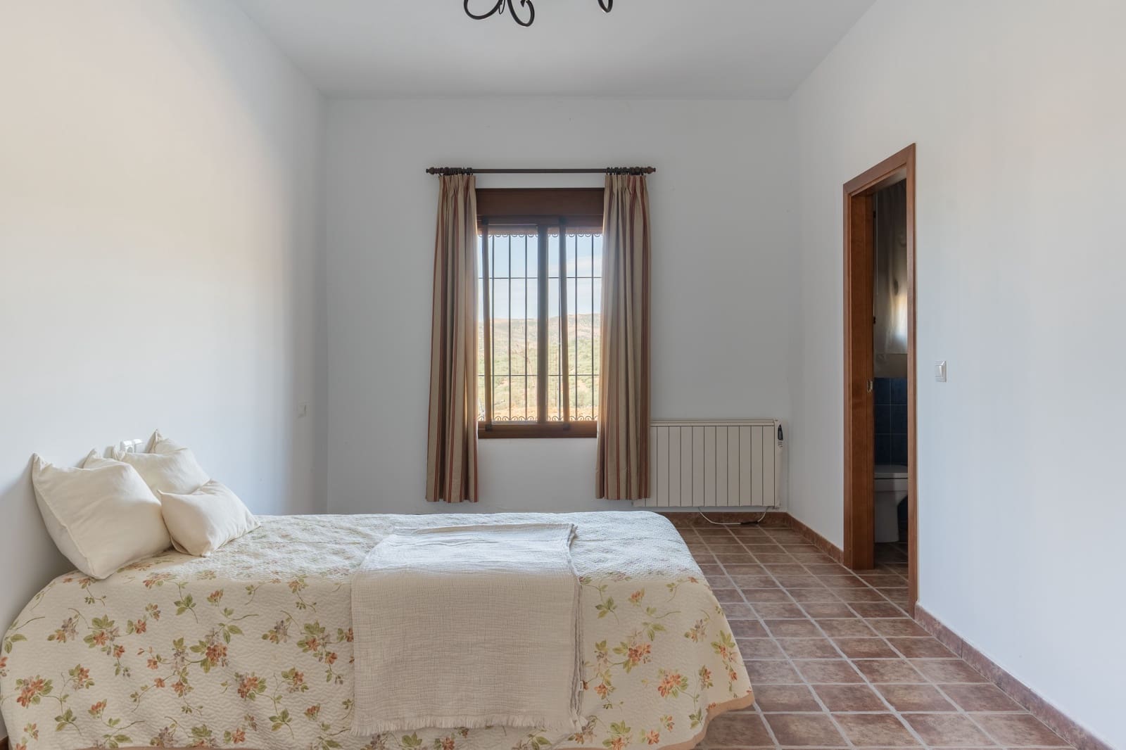 Finca/Casa Rural de 4 habitaciones en Periana en venta - 1.190.000 € (Ref: 10070252)