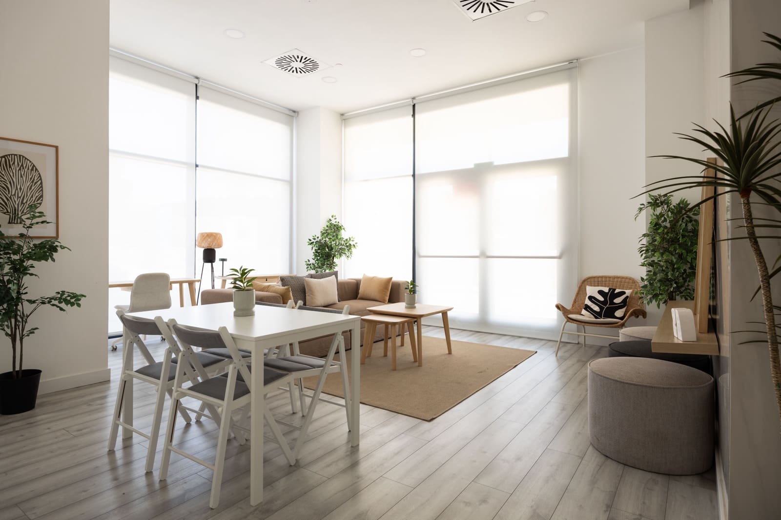 1 bedroom Apartment for sale in Malaga city with pool garage - € 375,000 (Ref: 10077017)