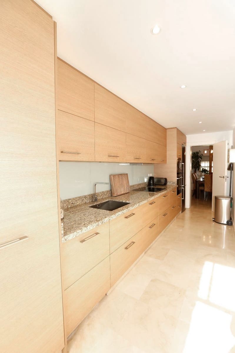 3 sypialnia Dom na sprzedaż w San Pedro de Alcantara z basenem - 597 500 € (Ref: 10081822)