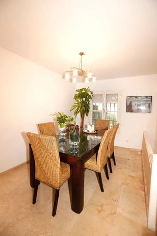 3 sypialnia Dom na sprzedaż w San Pedro de Alcántara Pueblo, Marbella z basenem - 597 500 € (Ref: 10081822)