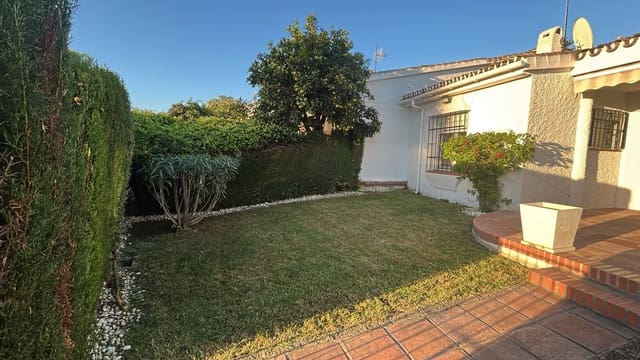 3 sypialnia Dom na sprzedaż w San Pedro de Alcántara Pueblo, Marbella z basenem - 597 500 € (Ref: 10081822)