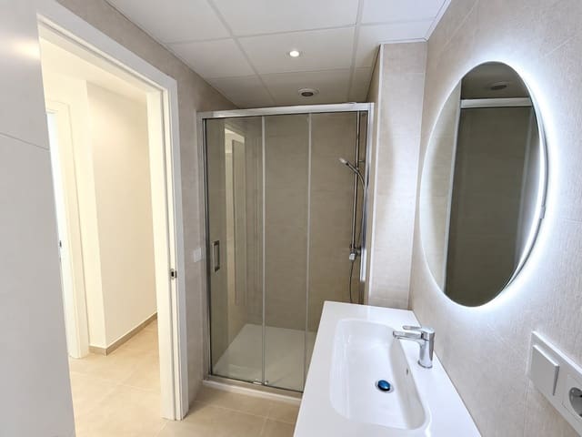 1 sypialnia Penthouse do wynajęcia w Centro ciudad, Fuengirola - 1 100 € (Ref: 10082197)