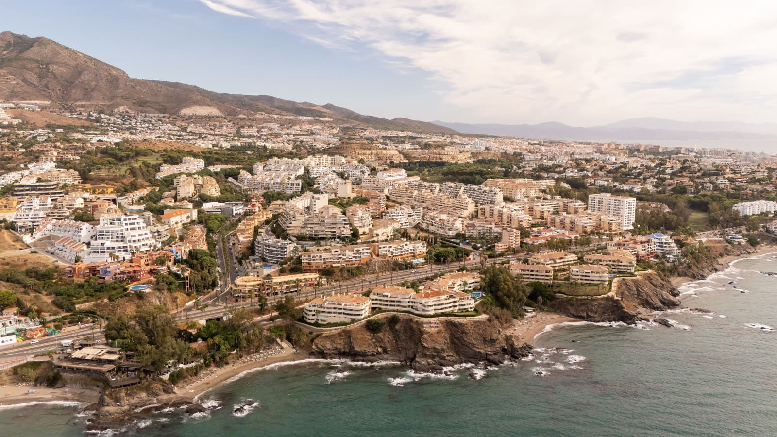 2 sypialnia Apartament na sprzedaż w Benalmadena z basenem garażem - 378 000 € (Ref: 10088675)