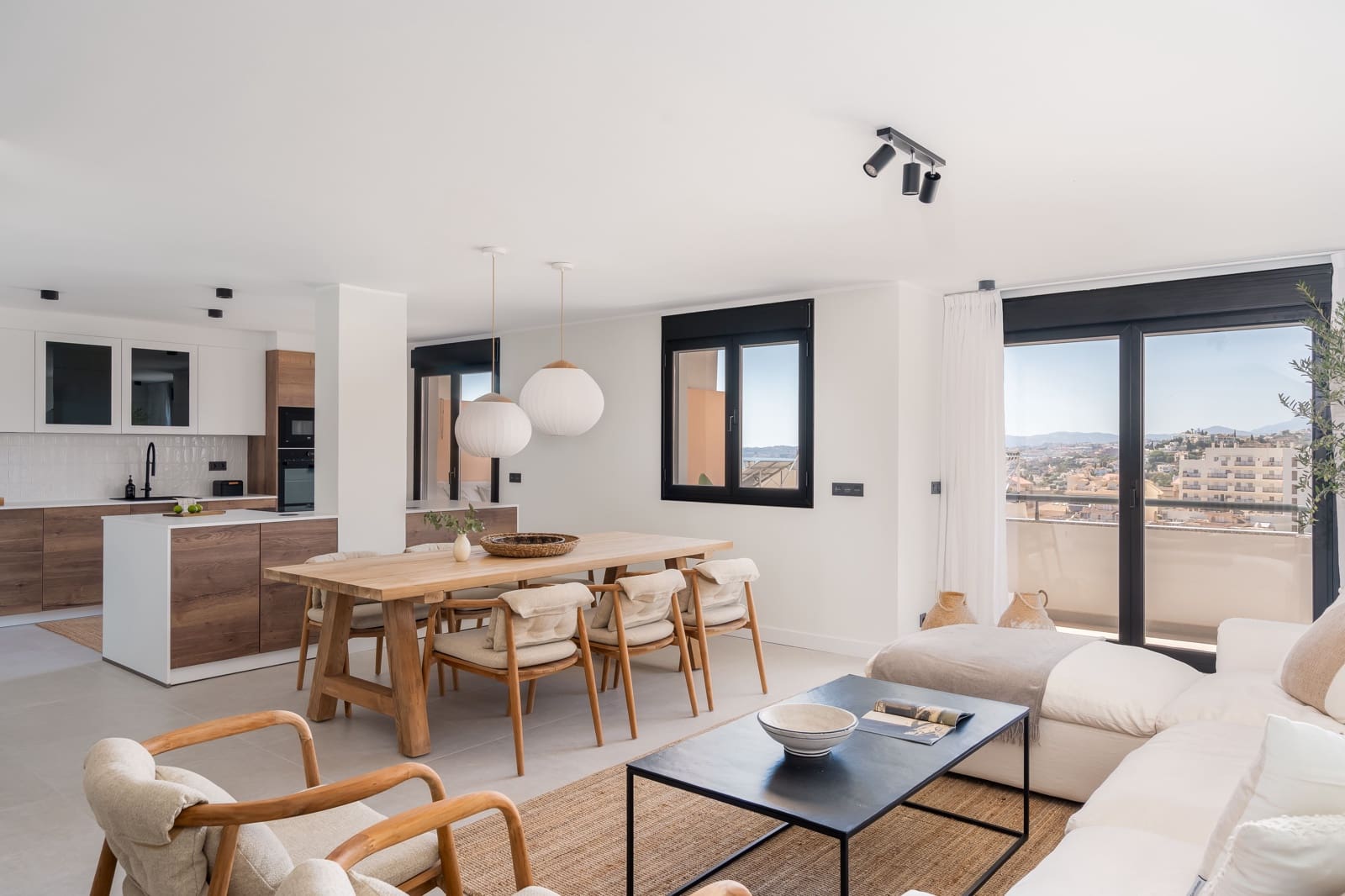 3 soveværelse Lejlighed til salg i Benalmadena med swimmingpool garage - € 750.000 (Ref: 10088679)