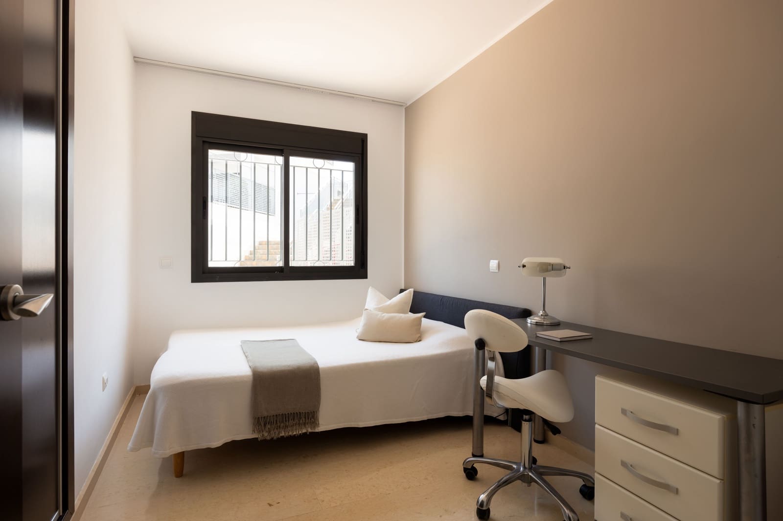 3 sypialnia Dom na sprzedaż w Fuengirola z basenem garażem - 699 000 € (Ref: 10093715)