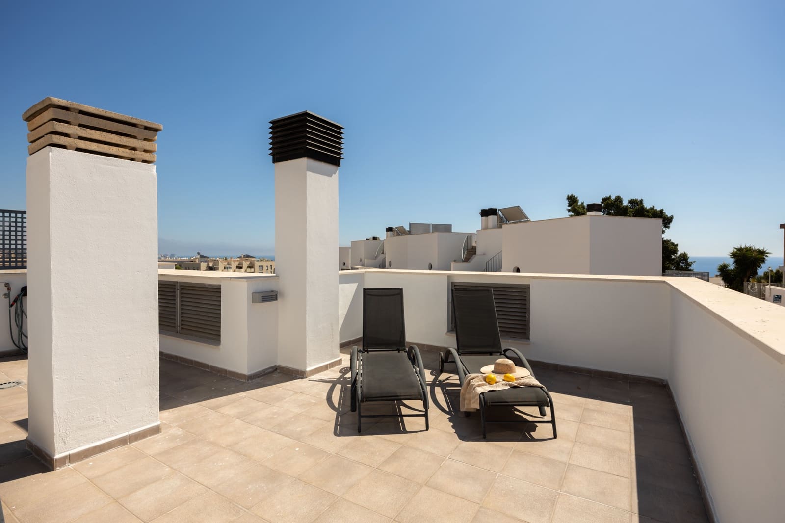 3 sypialnia Dom na sprzedaż w Fuengirola z basenem garażem - 699 000 € (Ref: 10093715)