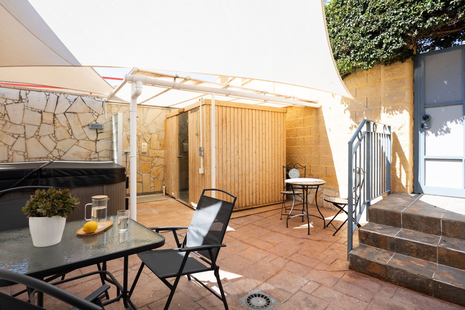 3 sypialnia Dom na sprzedaż w Fuengirola z basenem garażem - 699 000 € (Ref: 10093715)