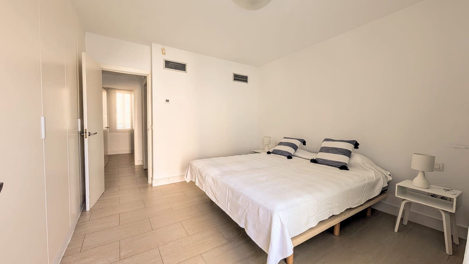 4 slaapkamer Huis te huur in Palma de Mallorca met garage - € 4.500 (Ref: 10093939)