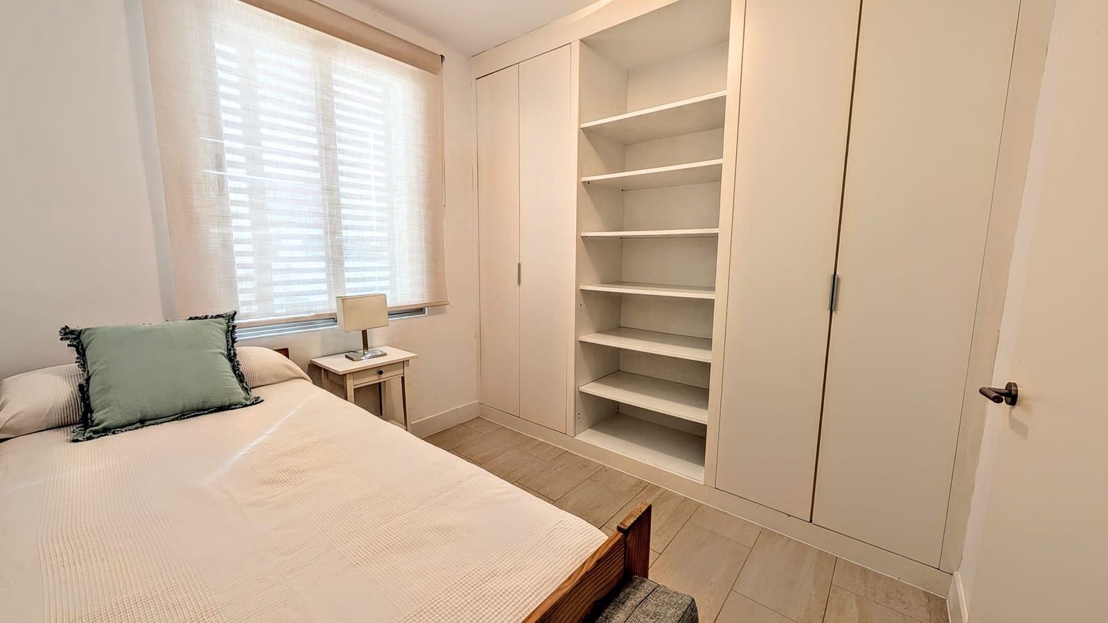 4 slaapkamer Huis te huur in Palma de Mallorca met garage - € 4.500 (Ref: 10093939)