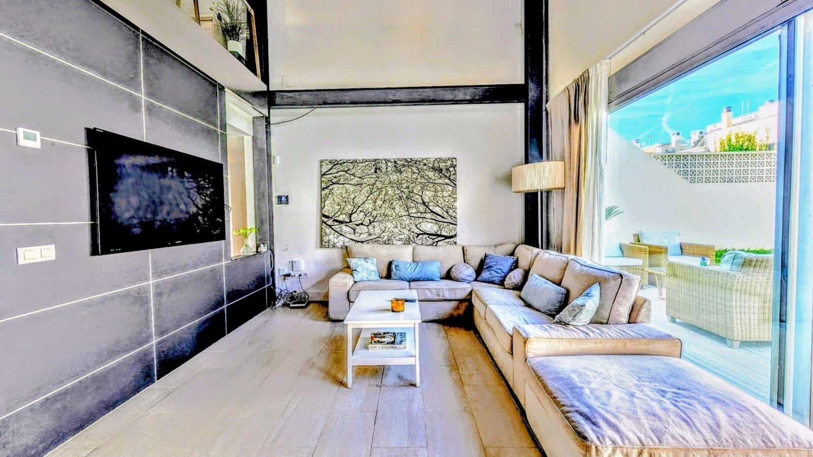 4 slaapkamer Huis te huur in Palma de Mallorca met garage - € 4.500 (Ref: 10093939)