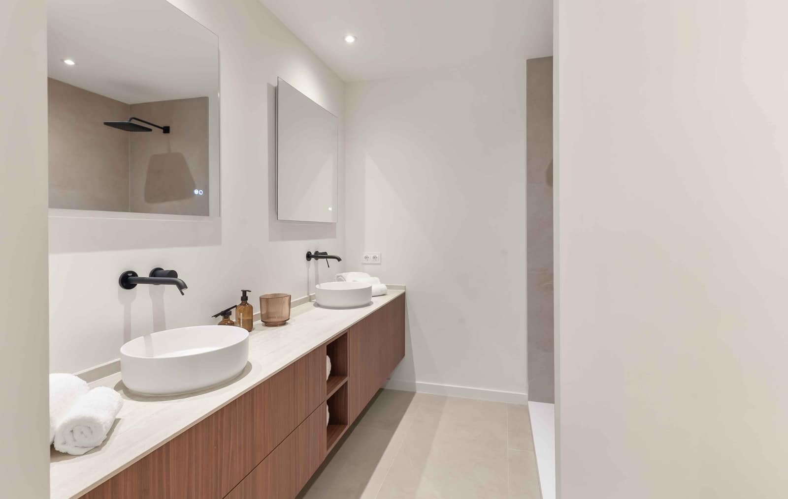 Chalet de 6 habitaciones en Benahavís en venta con piscina garaje - 3.885.000 € (Ref: 10094074)