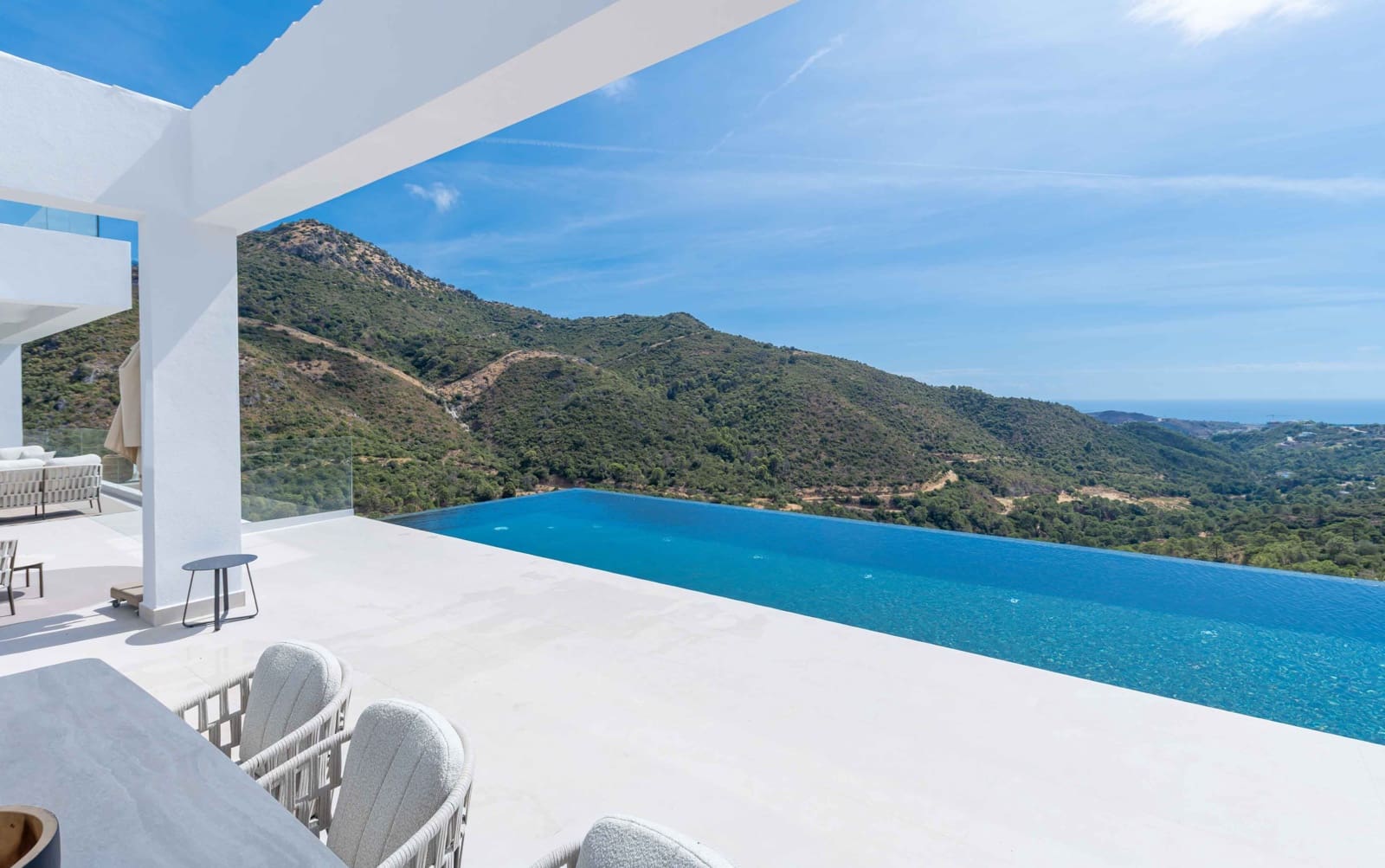 Chalet de 6 habitaciones en Benahavís en venta con piscina garaje - 3.885.000 € (Ref: 10094074)