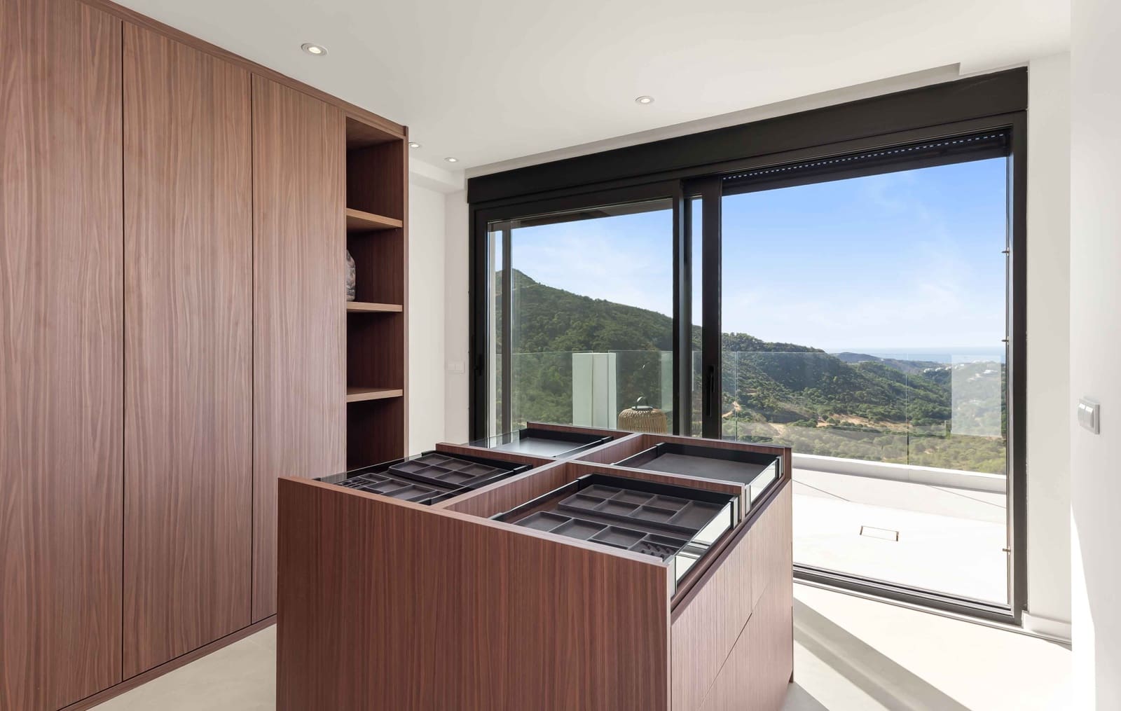 Chalet de 6 habitaciones en Benahavís en venta con piscina garaje - 3.885.000 € (Ref: 10094074)