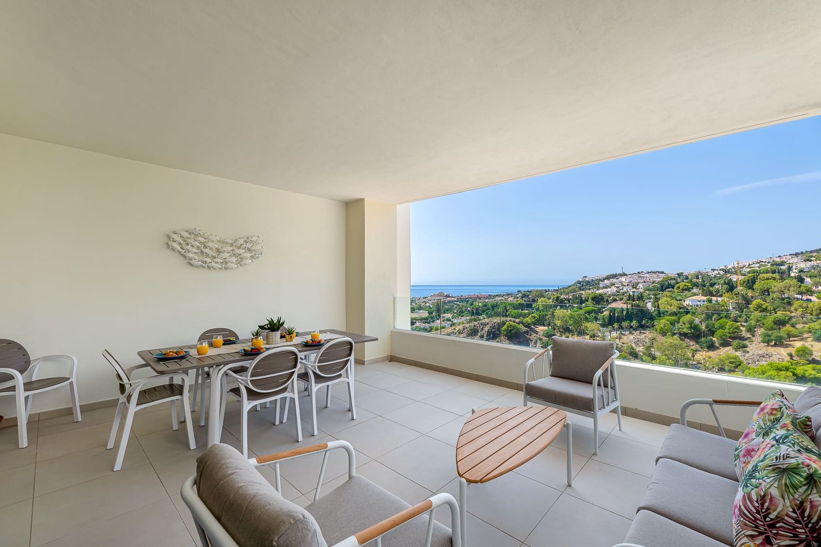 2 bedroom Apartment for sale in Benalmadena with pool garage - € 545,000 (Ref: 10099425)