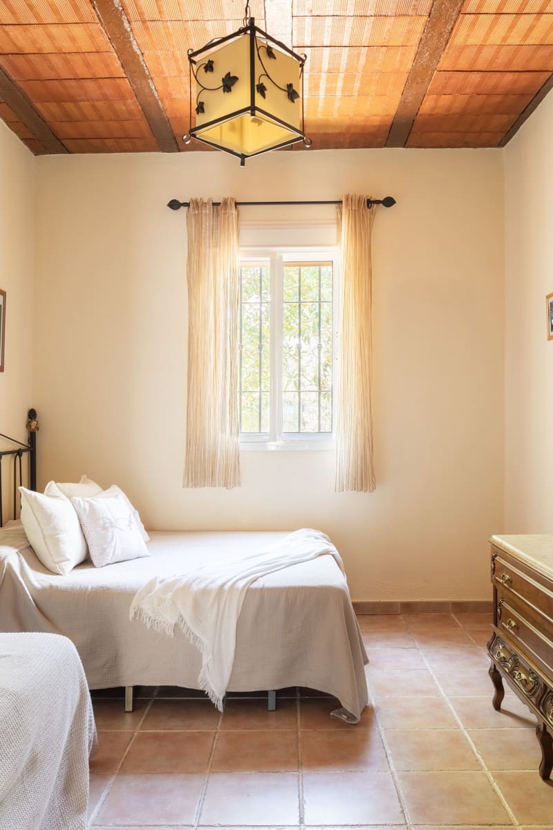 Finca/Casa Rural de 3 habitaciones en Antequera en venta con piscina garaje - 395.000 € (Ref: 10100096)
