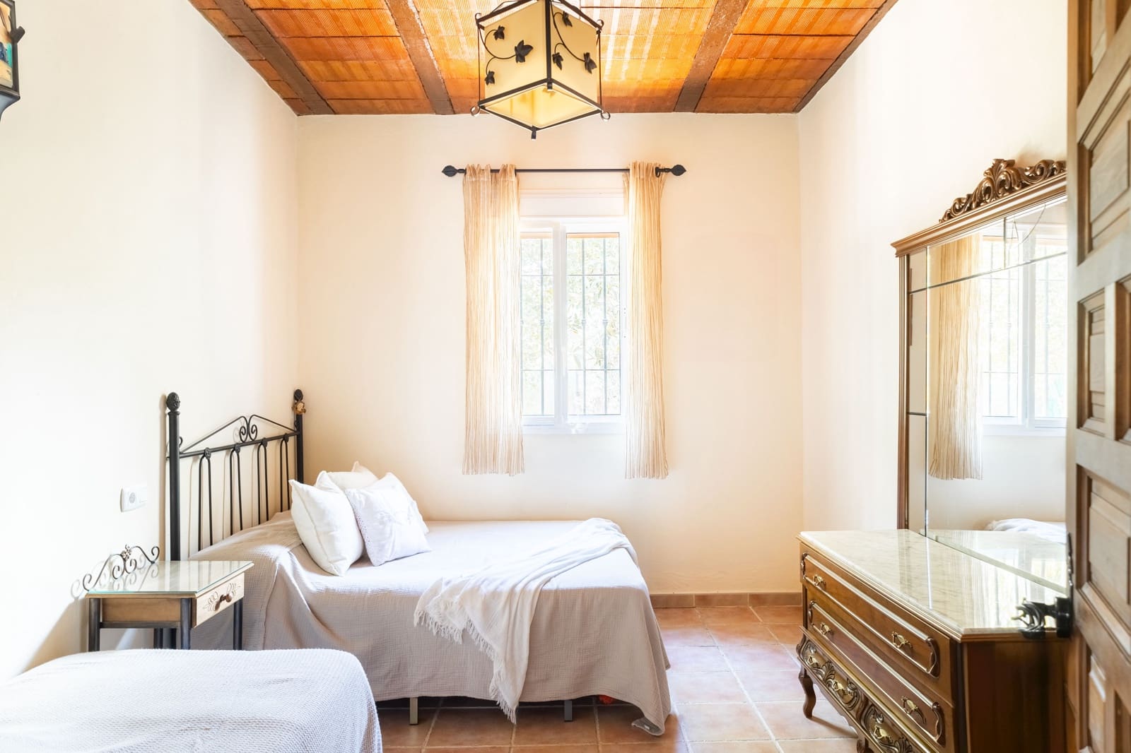 Finca/Casa Rural de 3 habitaciones en Antequera en venta con piscina garaje - 395.000 € (Ref: 10100096)