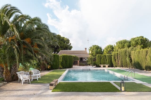 Finca/Casa Rural de 3 habitaciones en Antequera en venta con piscina garaje - 395.000 € (Ref: 10100096)