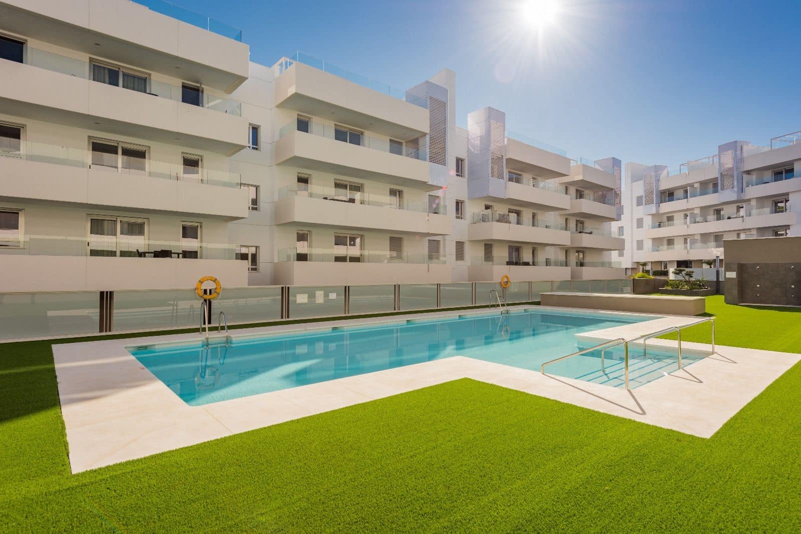 3 sypialnia Apartament na sprzedaż w San Pedro de Alcantara z basenem garażem - 650 000 € (Ref: 10101120)