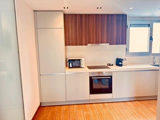 3 sypialnia Apartament na sprzedaż w Nueva Alcántara, Marbella z basenem garażem - 650 000 € (Ref: 10101120)