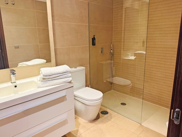 3 chambre Appartement à vendre à Nueva Alcántara, Marbella avec piscine garage - 690 000 € (Ref: 10101121)