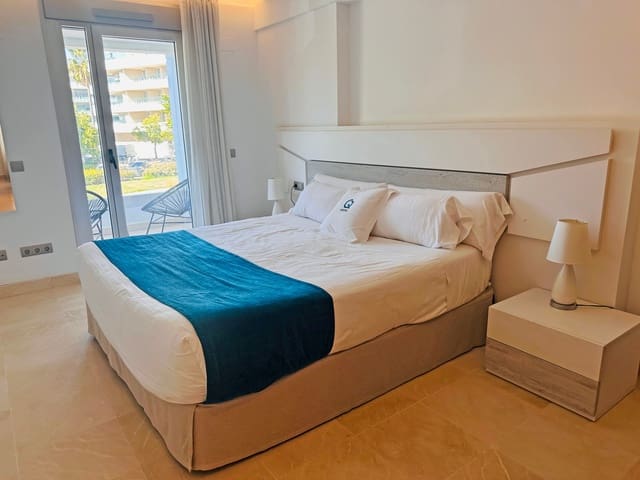 3 chambre Appartement à vendre à Nueva Alcántara, Marbella avec piscine garage - 690 000 € (Ref: 10101121)
