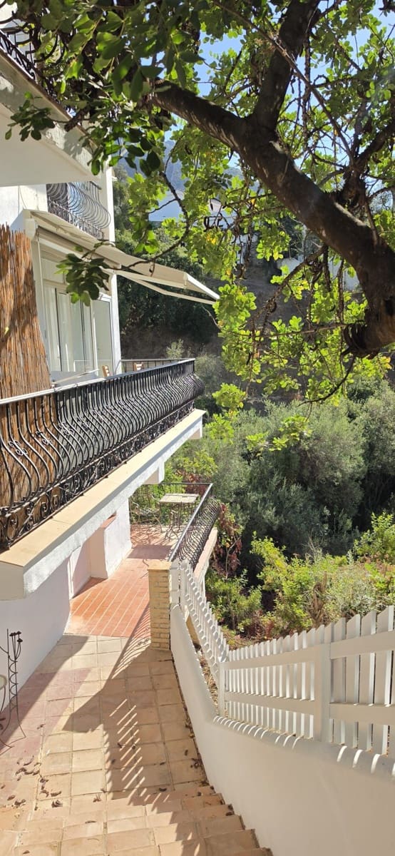 1 bedroom Apartment for sale in Istan with pool - € 219,000 (Ref: 10101125)