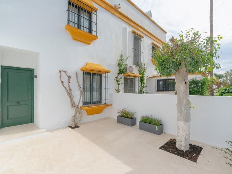 5 quarto Casa em Banda para venda em Marbella com piscina - 2 550 000 € (Ref: 10103535)