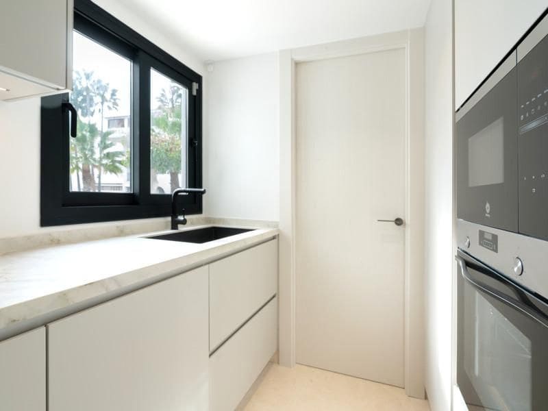 5 quarto Casa em Banda para venda em Marbella com piscina - 2 550 000 € (Ref: 10103535)
