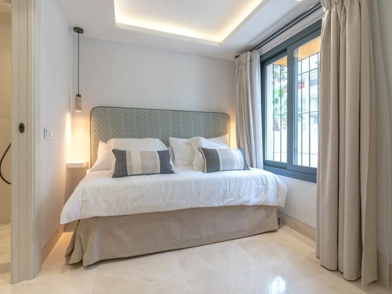 5 quarto Casa em Banda para venda em Marbella com piscina - 2 550 000 € (Ref: 10103535)